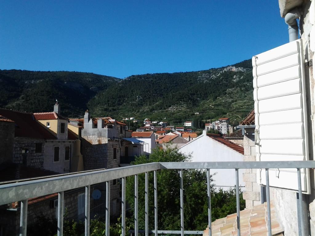 Komiža Apartments Donika מראה חיצוני תמונה