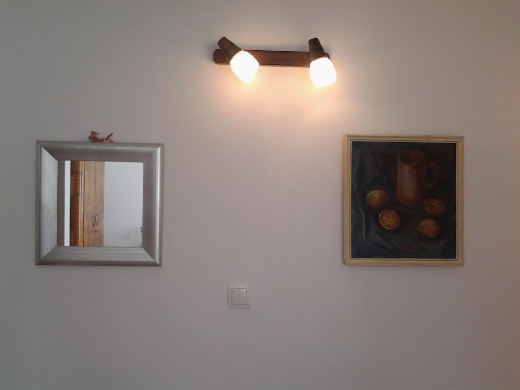 Komiža Apartments Donika מראה חיצוני תמונה