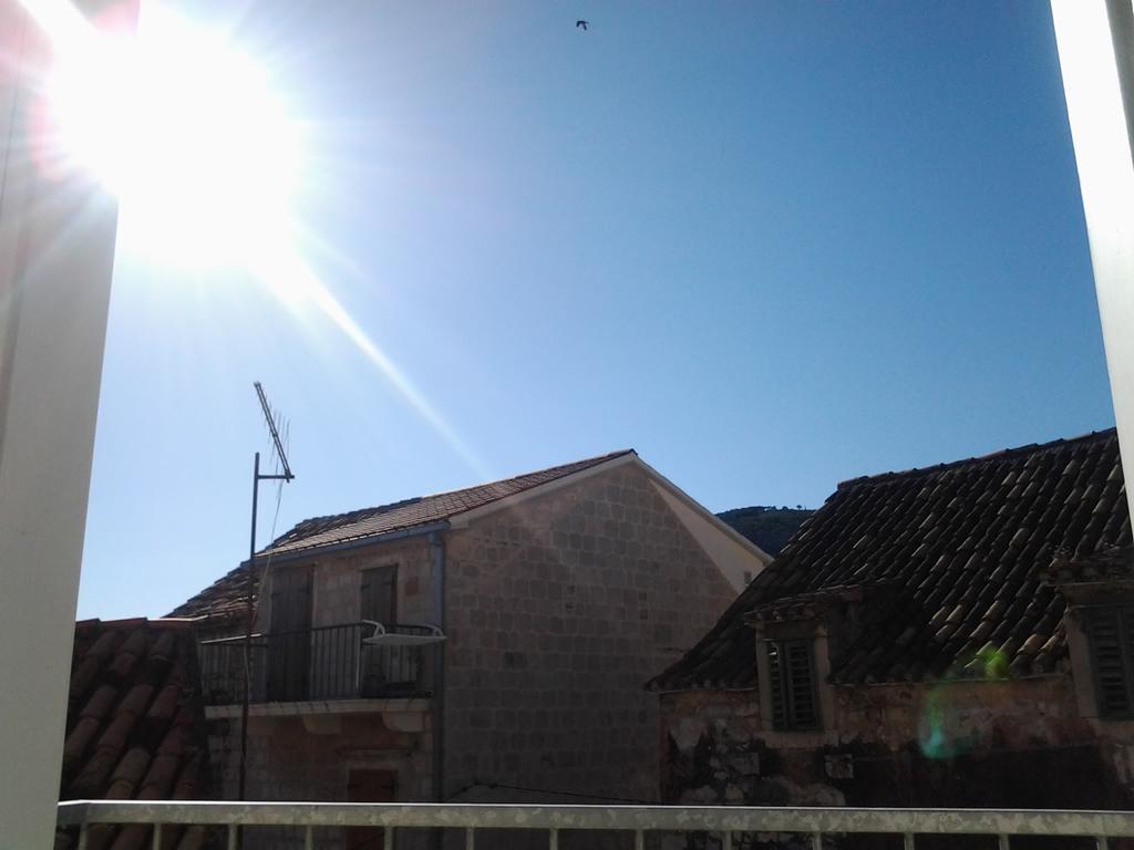 Komiža Apartments Donika מראה חיצוני תמונה